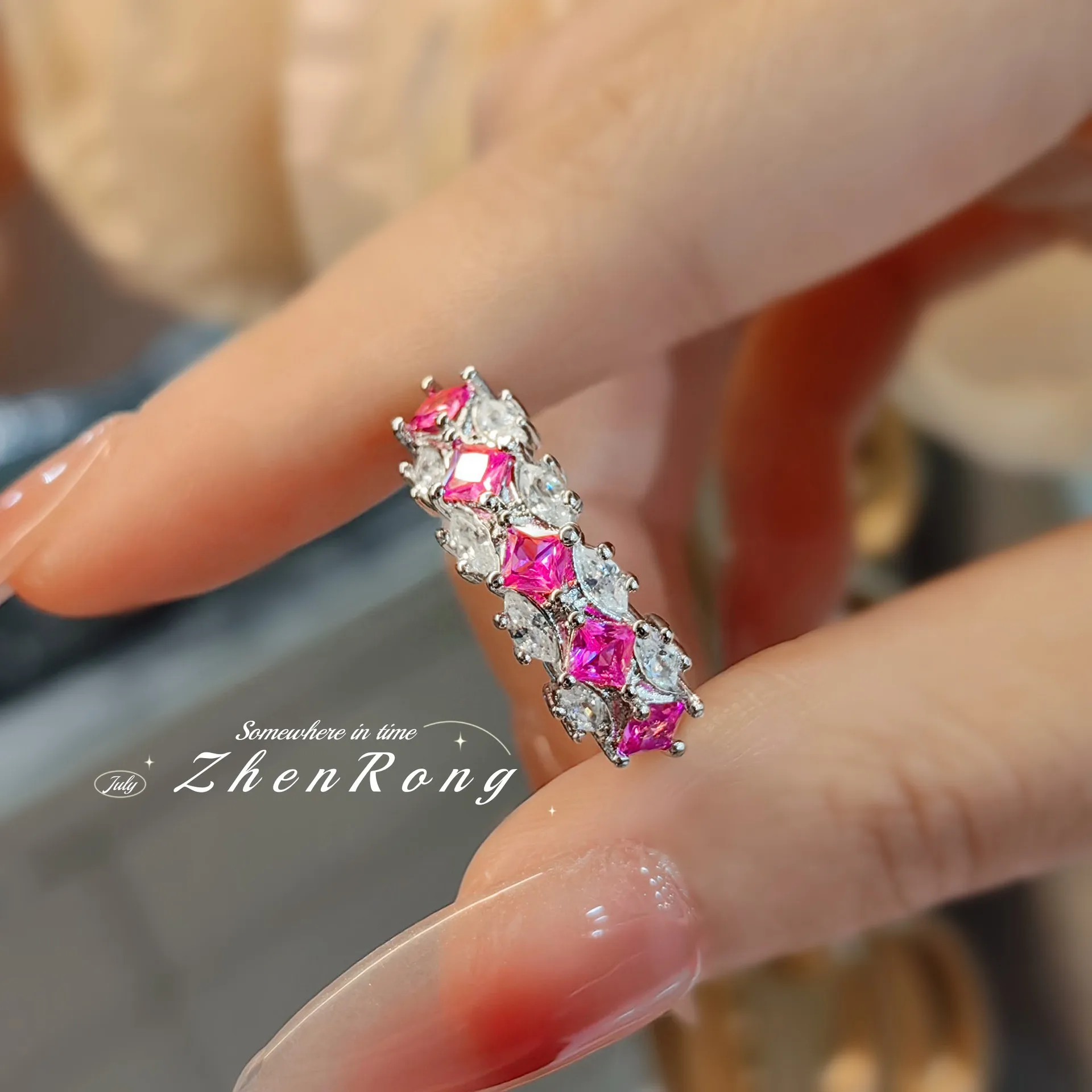 New Luxury Rose Red Zircon Rings For Women Fashion Silver Color Promise Love Engagement Ring Romantic Bridal Wedding Jewelry