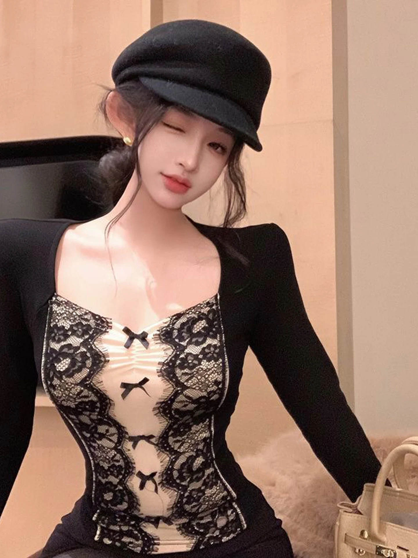 Slimming Long Sleeve T-Shirt Women's Lace Patchwork Square Collar Base Layer  Slimming Camera Ready Short Top