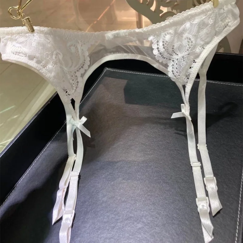 Porte-jarretelles en maille transparente brodée florale avec nœud, 4 bretelles, attaches dorsales, bretelles élastiques, lingerie sexy