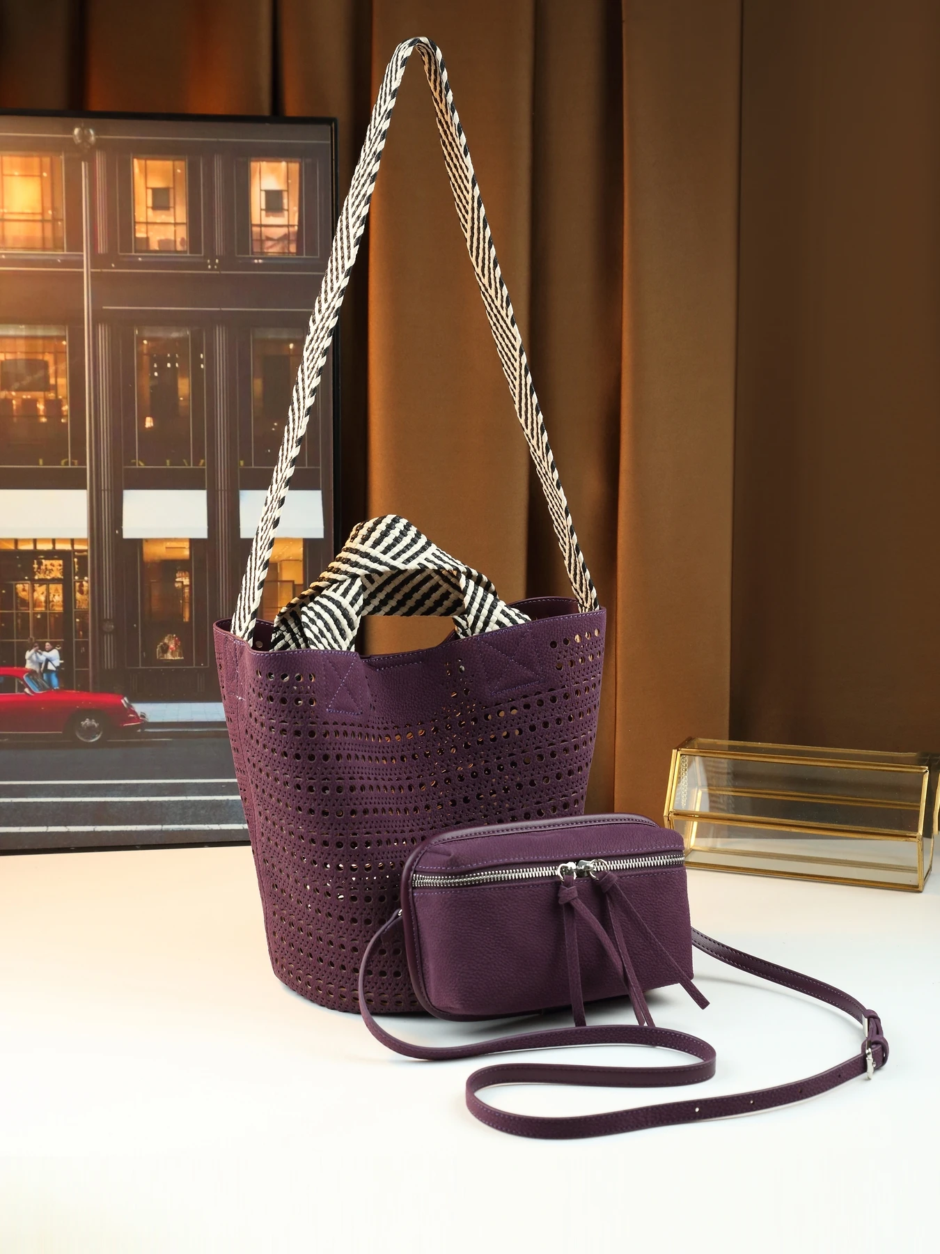 

Повседневная универсальная сумка для матери и ребенка с полым плечом, легкая осенняя сумка-ведро большой вместимости на выход