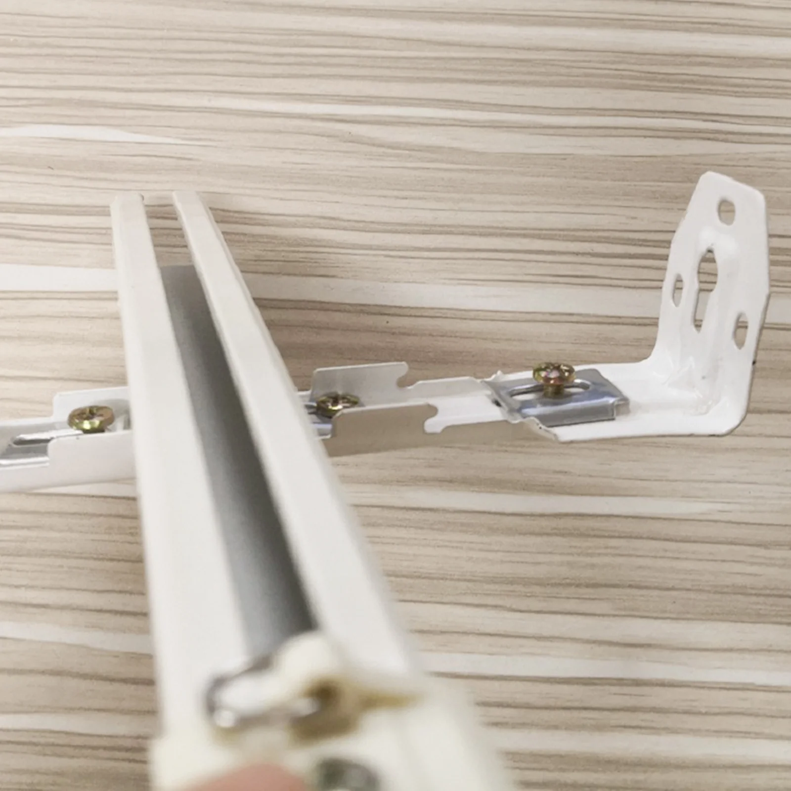 

6Pcs Curtain Track Brackets Wall Mount Metal Fixing Fittings for Home Office Curtain Installation Supplies