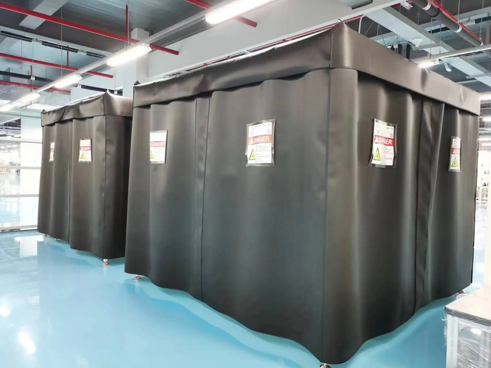 

protection Curtains and Mobile protection Screens to Prevent Radiation Are Used in Various Equipment