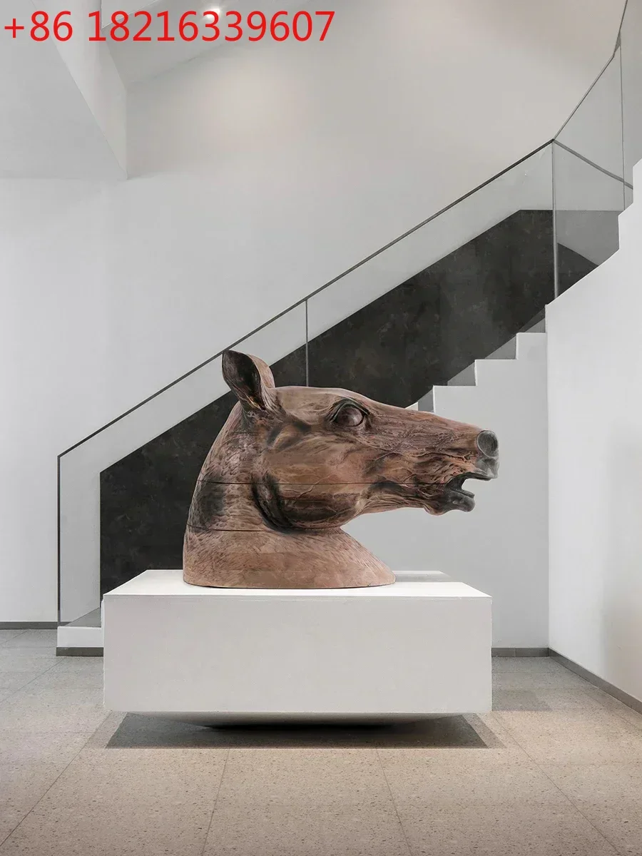 

Декоративные украшения из массива дерева в виде головы лошади для холла отеля TAO