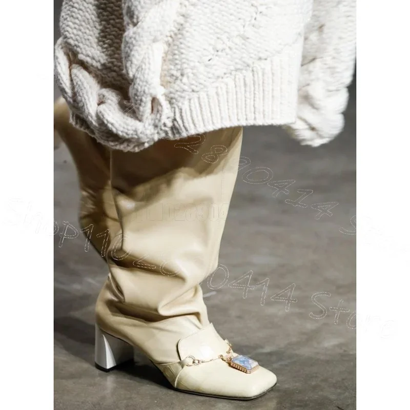 Botas con punta cuadrada y decoración de joya con estampado de cocodrilo rojo, Zapatos sin cordones Para Mujer, tacones altos gruesos, nueva pasarela de fiesta, Zapatos Para Mujer 2024