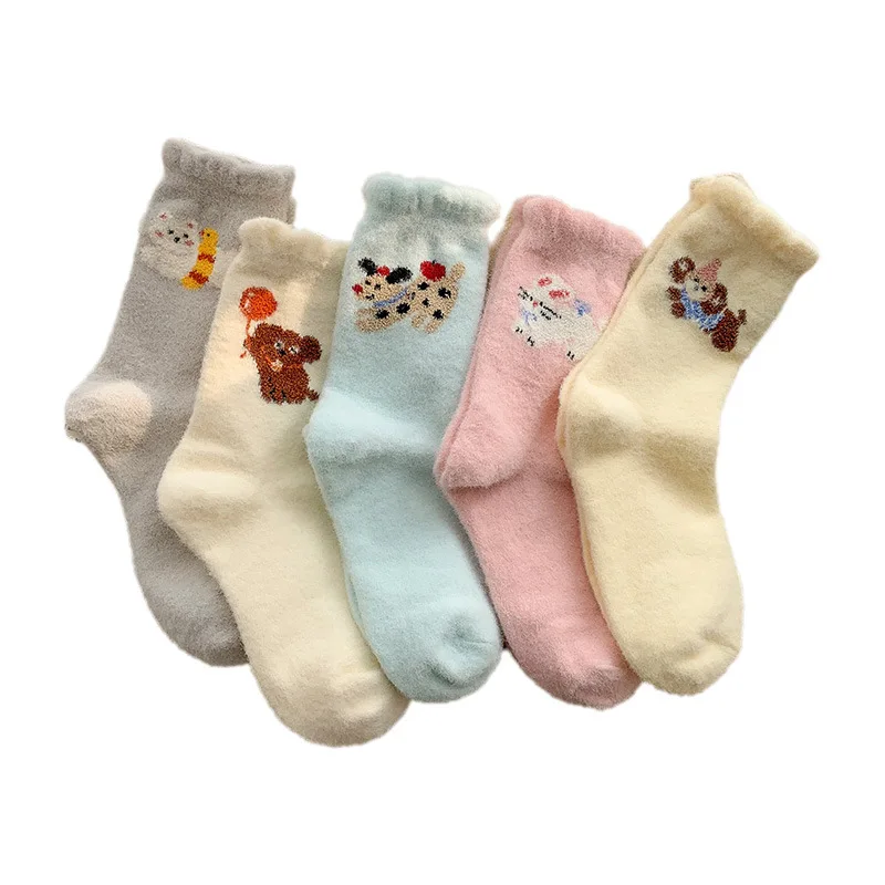 

3 пары толстых носков средней длины из кораллового флиса, милые зимние носки для сна в студенческом стиле для девочек, удобные домашние носки-тапочки