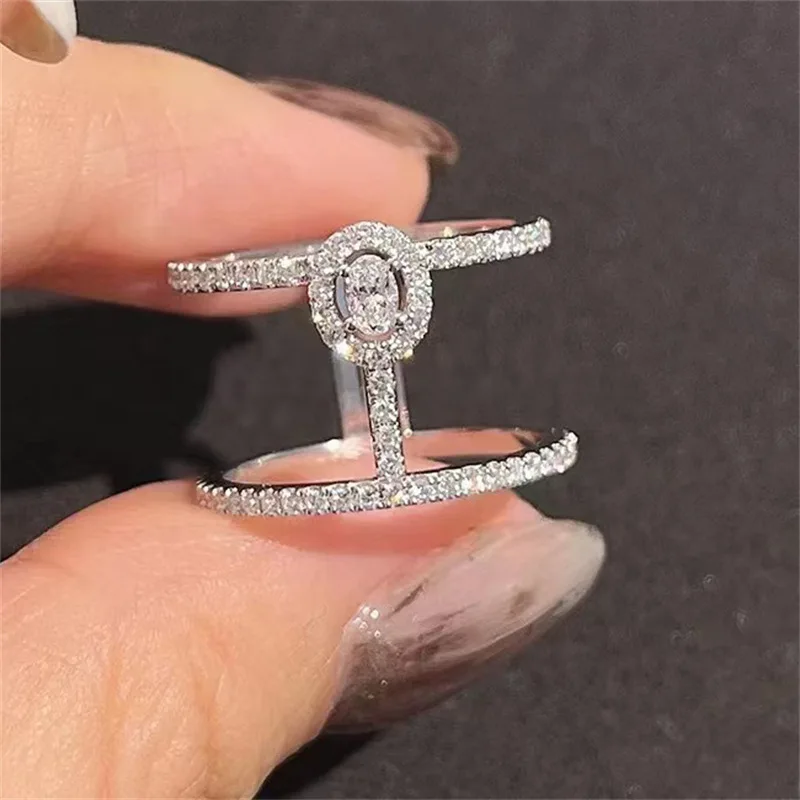 2023 New Shiny Transparent Zircon Geometric Party Ring Female Personality Fashion Jewelry Ball Stage Accessories Gift D1798