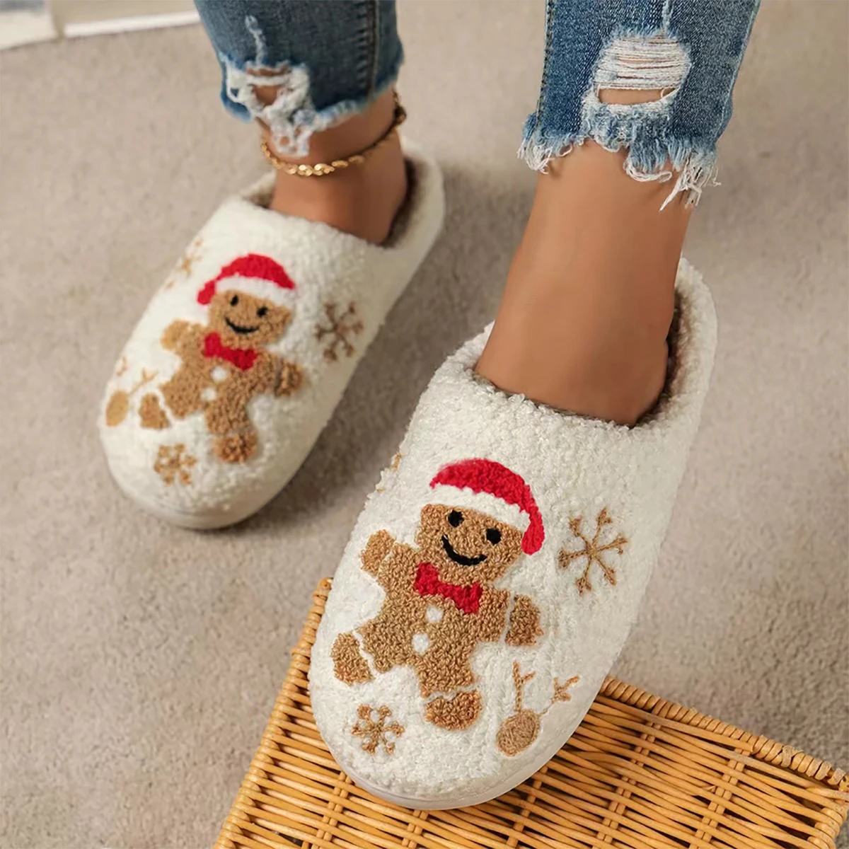 Winter Cartoon Slippers Women Christmas Warm Plush Furry Shoes Couple Slides House Indoor Non-slip Home Slippers Christmas Gifts