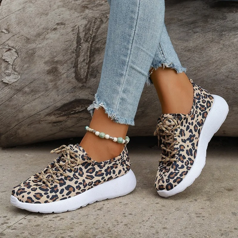 Zapatos vulcanizados con cordones para mujer, zapatillas informales con estampado de leopardo, clásicas, talla grande, 2024