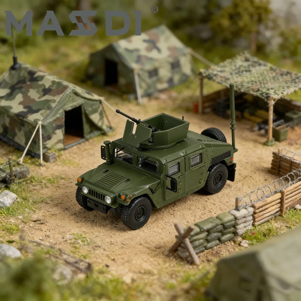 

MASSDI 1:64 легкосплавный автомобиль M1151 M1151 расширенная способность автомобиль для мальчиков игры на открытом воздухе игрушки Рождественский подарок украшение для стола подарок
