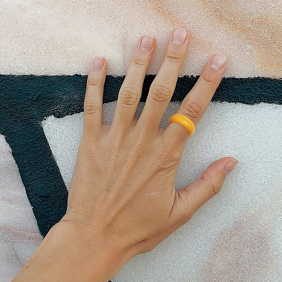 1Pcs Silicone Finger Rings for Grip Strength Training Odorless Latex Free Nonslip Tear Resistant Sports Accessories for Athletes