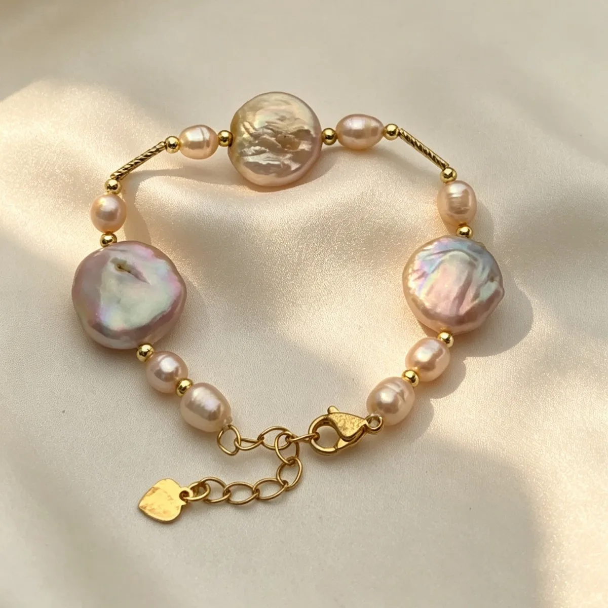 Hand Stitched Flat Bead Bracelet Irregular Baroque Button Freshwater Pearl Bracelet Trendy Women Hand Ornament Bangle Jewelry