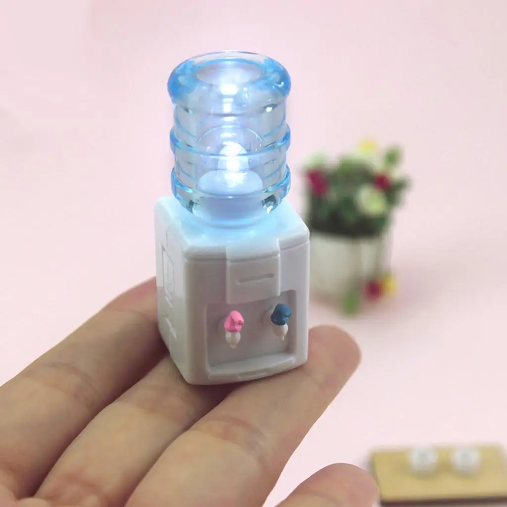 Distributeur d'eau pour maison de poupée, échelle 1/12, jouets pour enfants, accessoires de détective: 12 poupées,