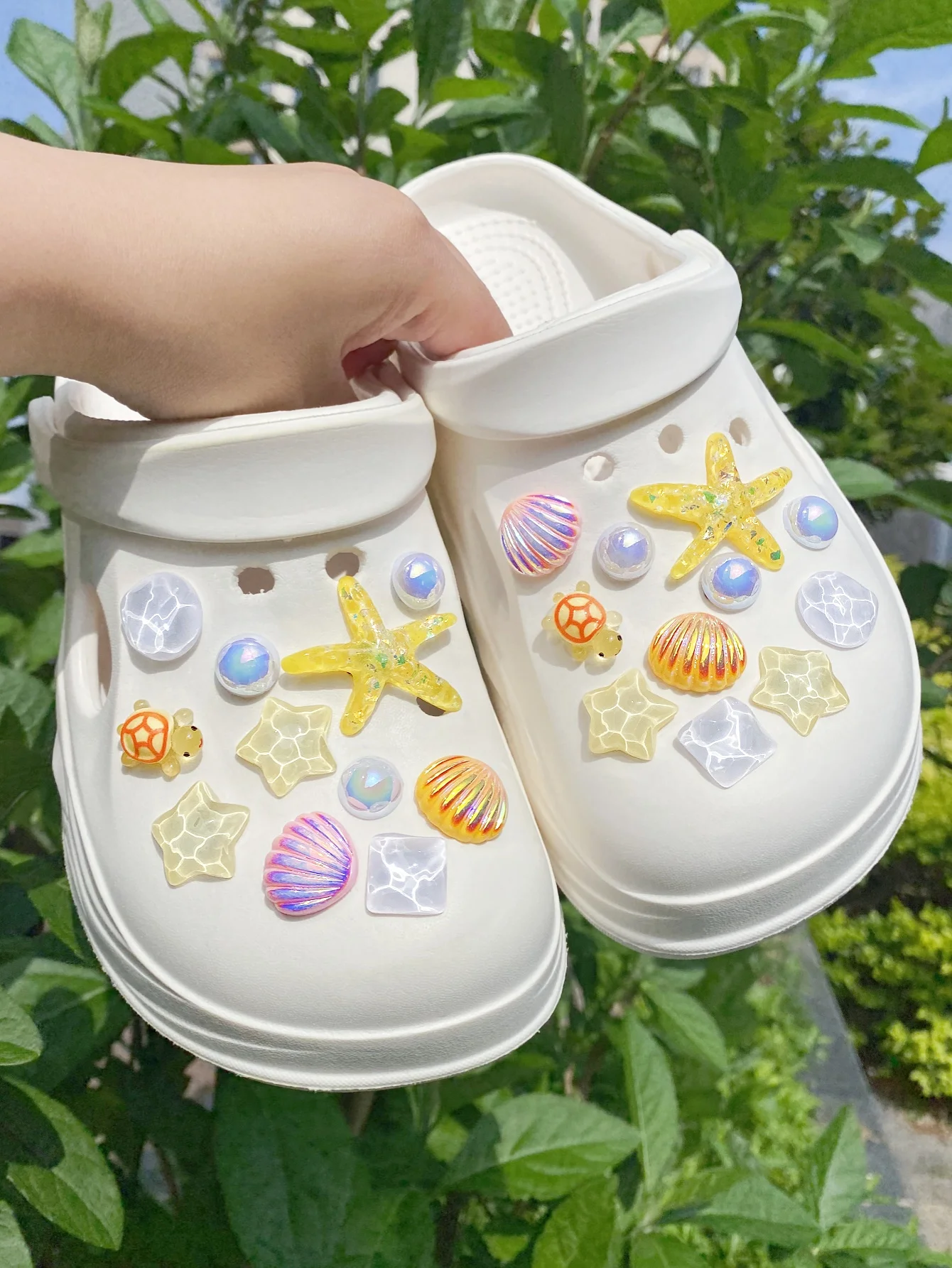 22 piezas de estrella de mar amarilla con lentejuelas, conchas, estrellas onduladas en agua, tortugas marinas, conchas rosas, bloques ondulados en agua blanca, pera ABS