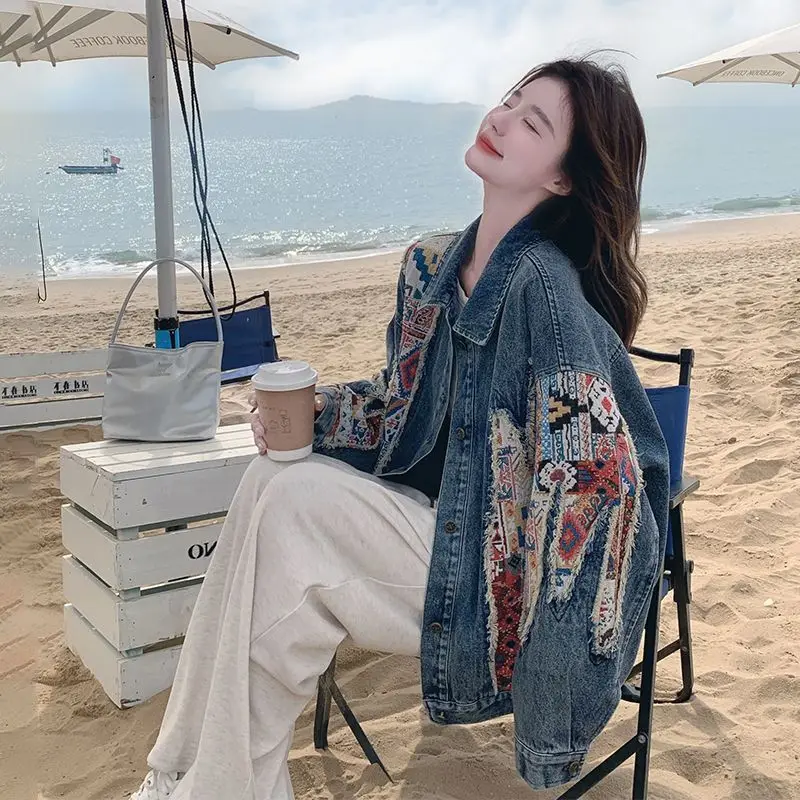 Spring Autumn Blue Denim Coat Retro Embroidery Denim Jacket 2025 New Women Jacket Fashion Loose Coat