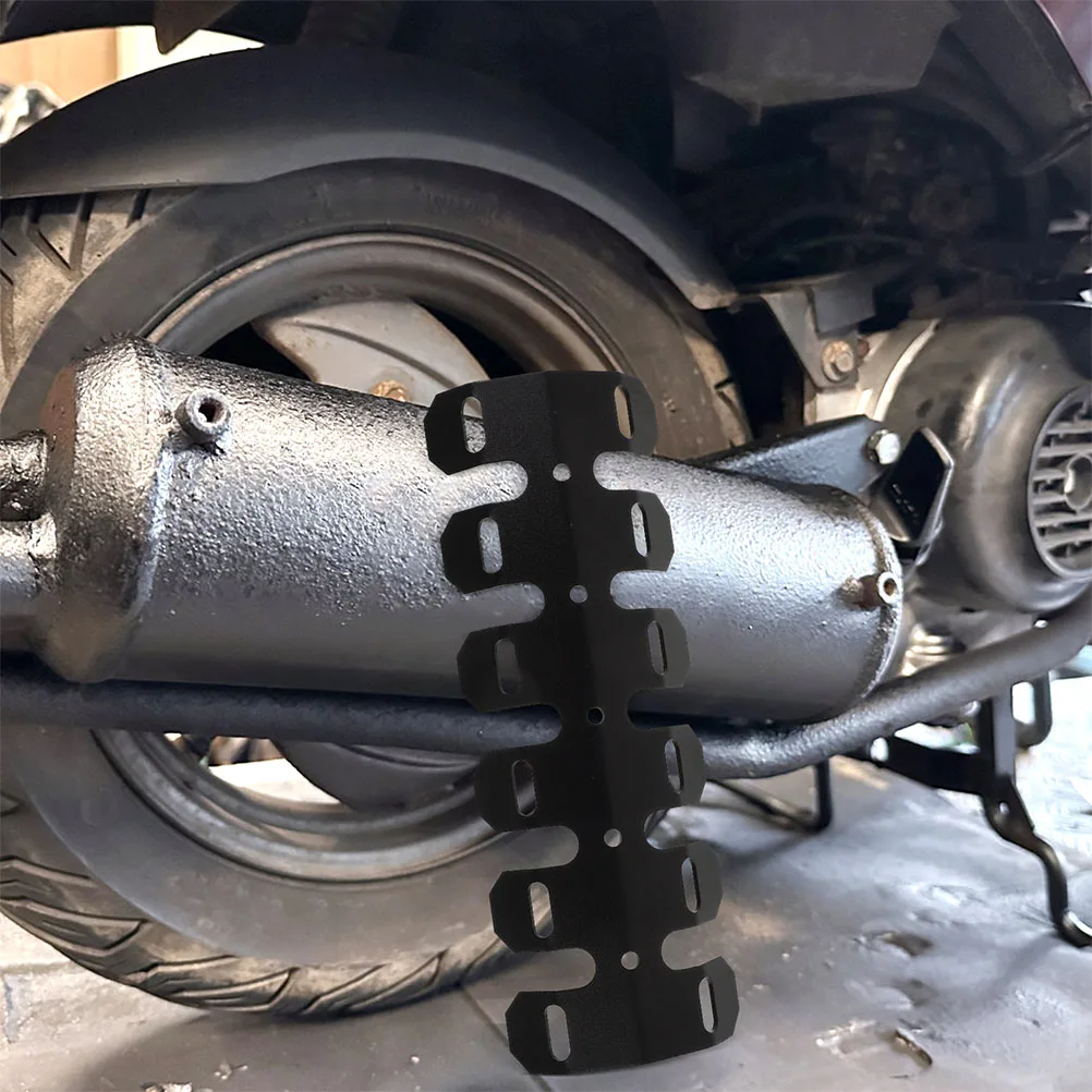 

2pcs Motorcycle Exhaust Heat Shield Sturdy Iron Protection Anti-Scalding Modified Dirt Bikes Easy Install Durable Thermal