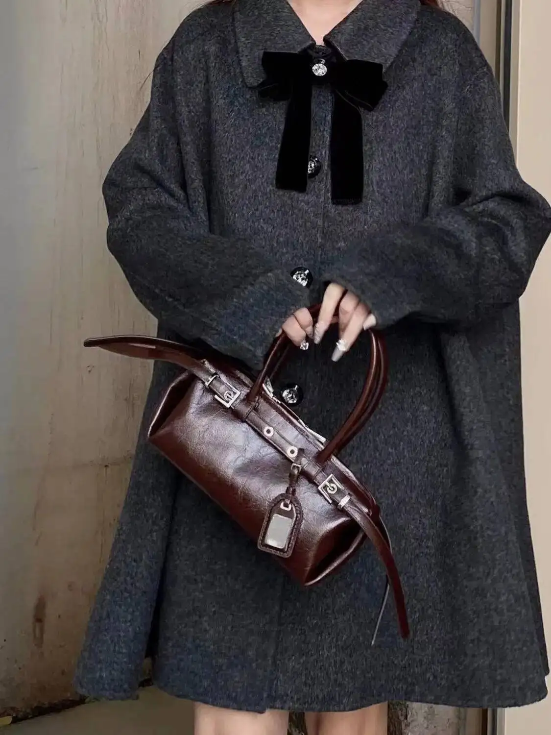 Bloom High Street Brown Y2k Hand Women Hot Girls Pu Leather Handle Chic Casual Handbag Female Fashionable Underarm Bag New