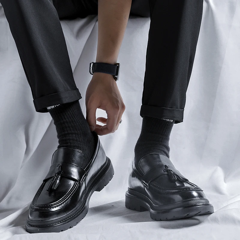 Brand Luxury Tassel Loafers Dress Shoes Men Shoes Black British Style Moccasin Thick Bottom Low Heel Business Formal Mens Shoes