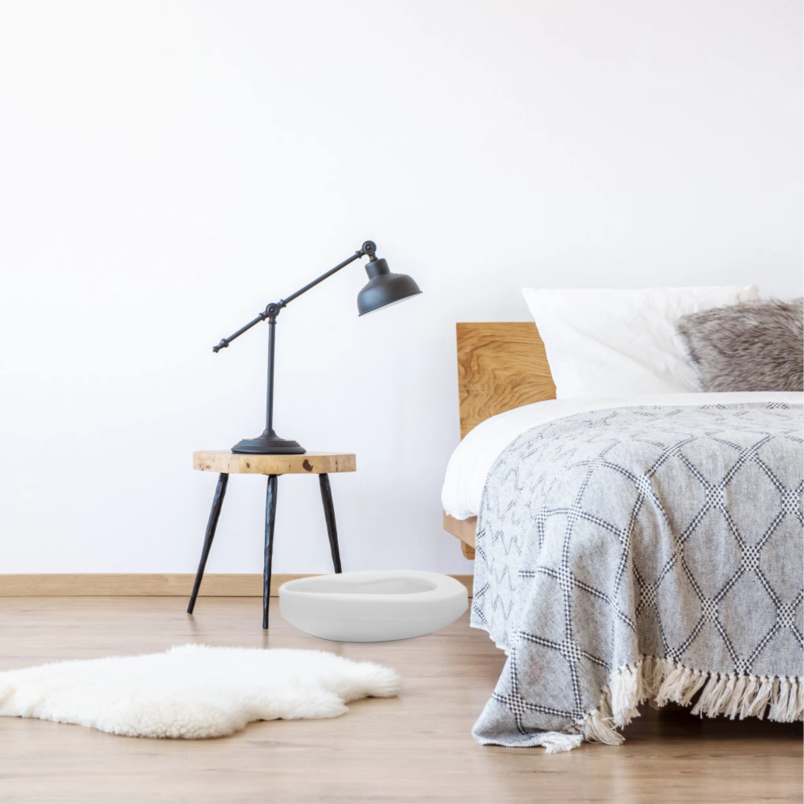 

Bed Pan For Elderly Women Men Portable Commode Urinal Care Supplies Leak-Proof Patient Wheelchair Potty Container Chamber Pot