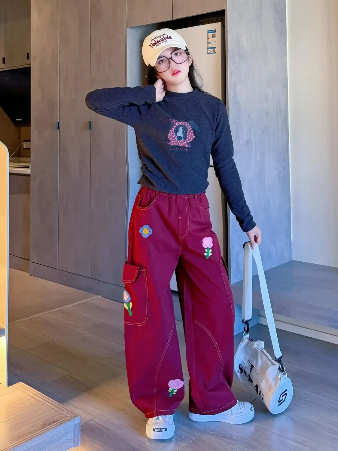 Vintage Floral Print Girls' Cargo Pants Burgundy Spring Middle School Workwear Slimming Versatile Trousers with Multiple Pockets 3
