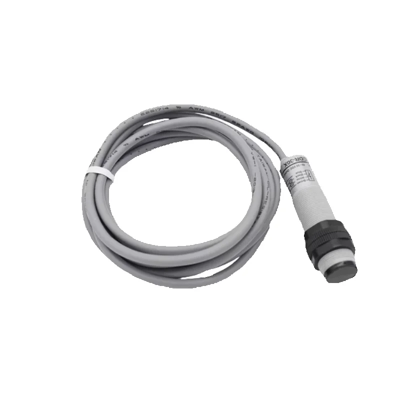 Brand new original CDR-30X M18 diffuse reflectance photoelectric sensor.