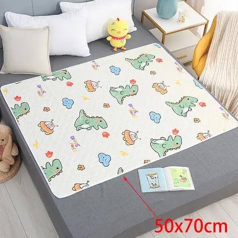 50x70cm 4 Layers Cartoon Dino Heart Diapering Mat Waterproof Washable Changing Pads for Night and Menstrual Protection Baby Care