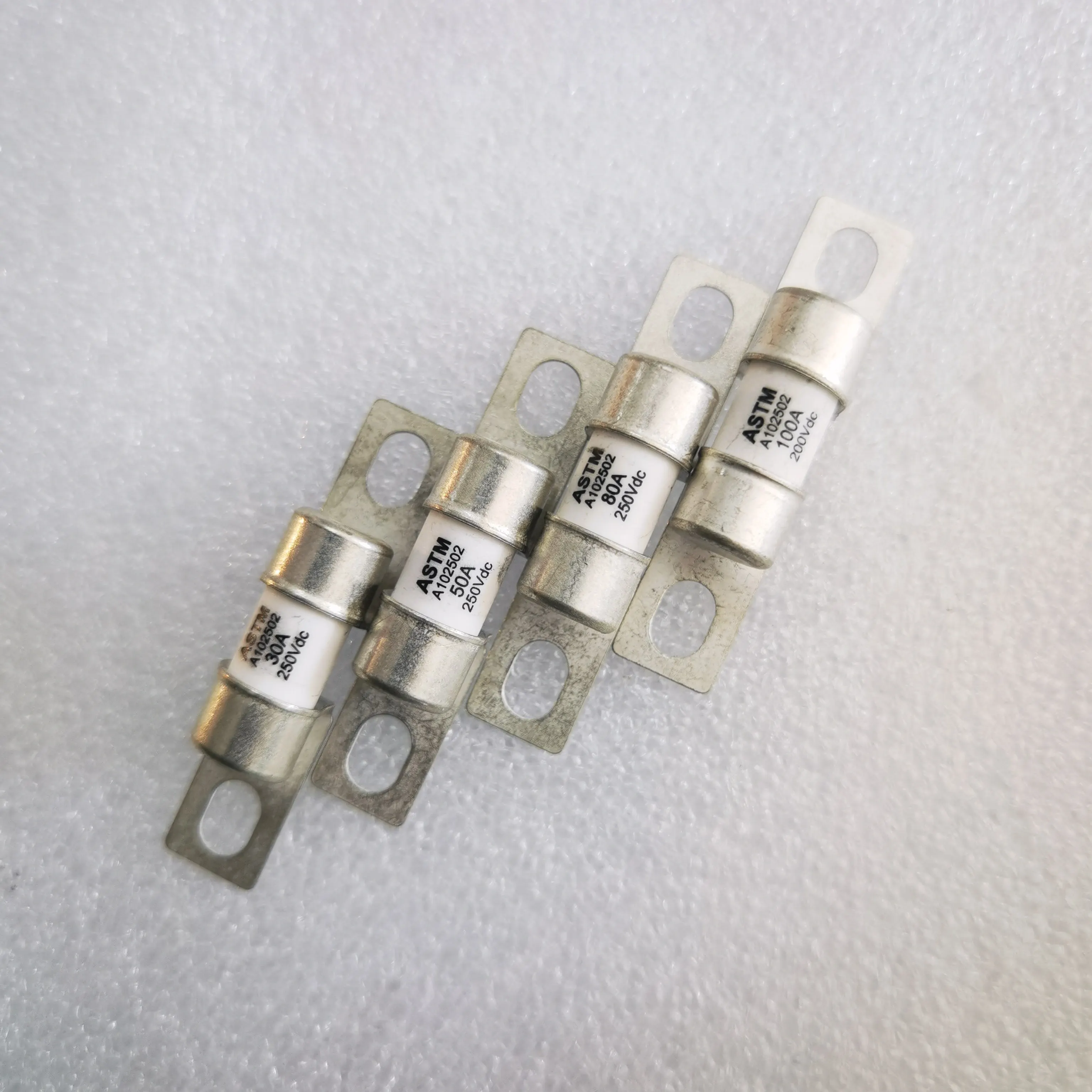 1 Stück Sicherung für neue Energiesysteme, ASTM A102502, 30A, 50A, 63A, 80A, 100A, 250V, 200V, Hochspannungssicherung – Detail 3