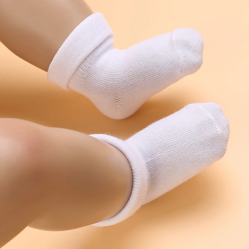 4 Paar süße Spitzen-Baumwoll-Babysocken für 0–1 Jahre alte Jungen und Mädchen, kurze Socken für Neugeborene, weiße Taufe – Detail 11