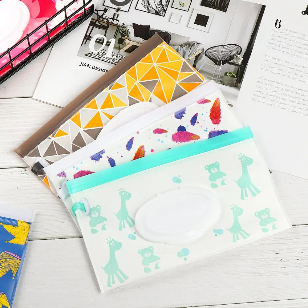 1pcs Useful Fashion  Product Portable Carrying Case Flip Cover Cosmetic Pouch Tissue Box Wet Wipes Bag Stroller Accessories