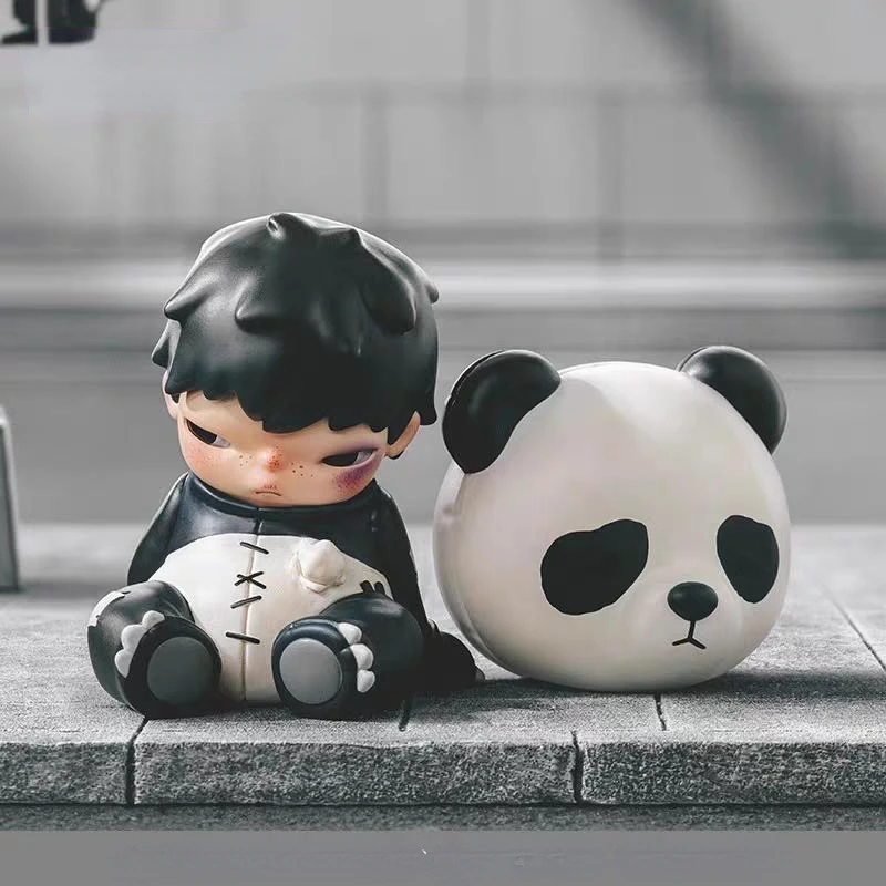 Muñeca Hirono genuina serie Panda figura de acción de Anime lindo colgante de dibujos animados juguetes de tendencia adornos de escritorio colección de regalos para niños