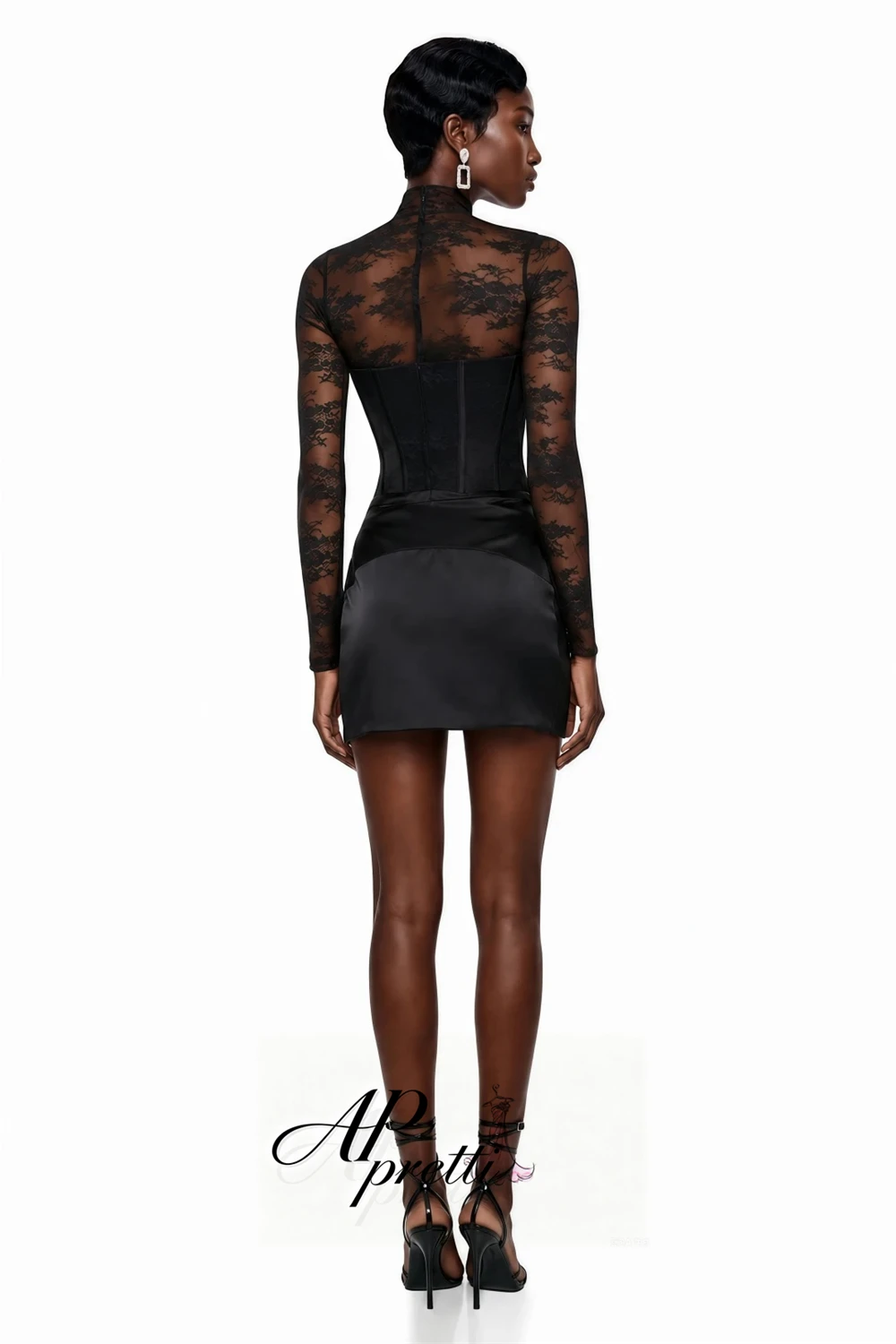 AP pretti Sexy Vintage High Neck Long Sleeve Lace Mini Evening Dress Customized Illusion Satin Slit Short Prom Party Gown Modern