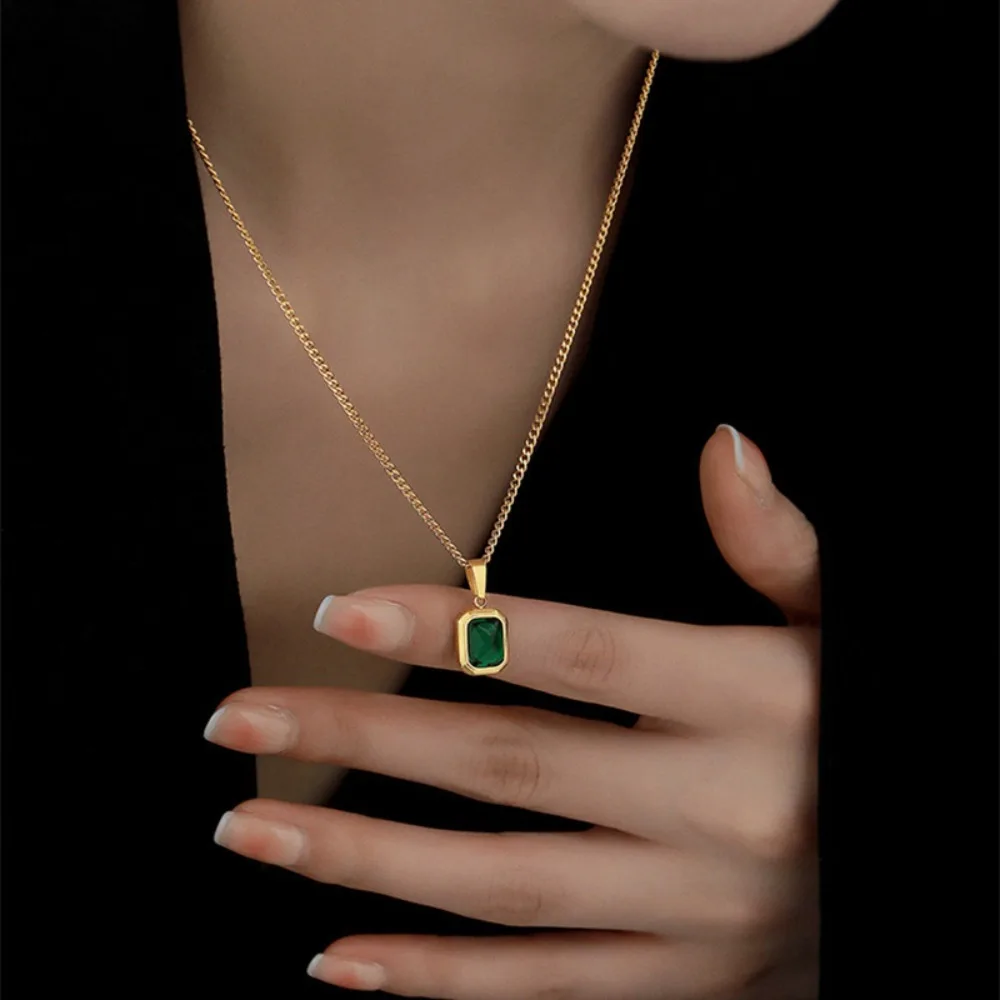 Elegant Square Green Zircon Pendant Necklace Titanium Steel Necklace Girls Wedding Engagement Jewelry