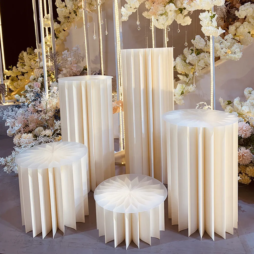 

The new origami cylindrical dessert table wedding decoration road leads to the European Roman pillar road leads to wedding props