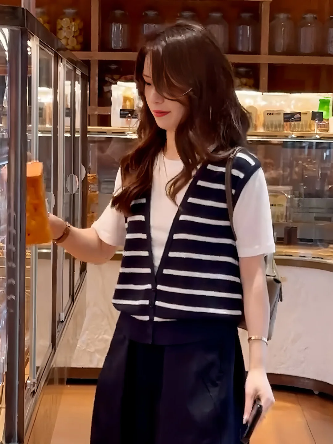 plus Size Women's Korean Style Striped Short Sleeve Knitwear Summer New Arrival Slimming Top for Slightly Plump MM