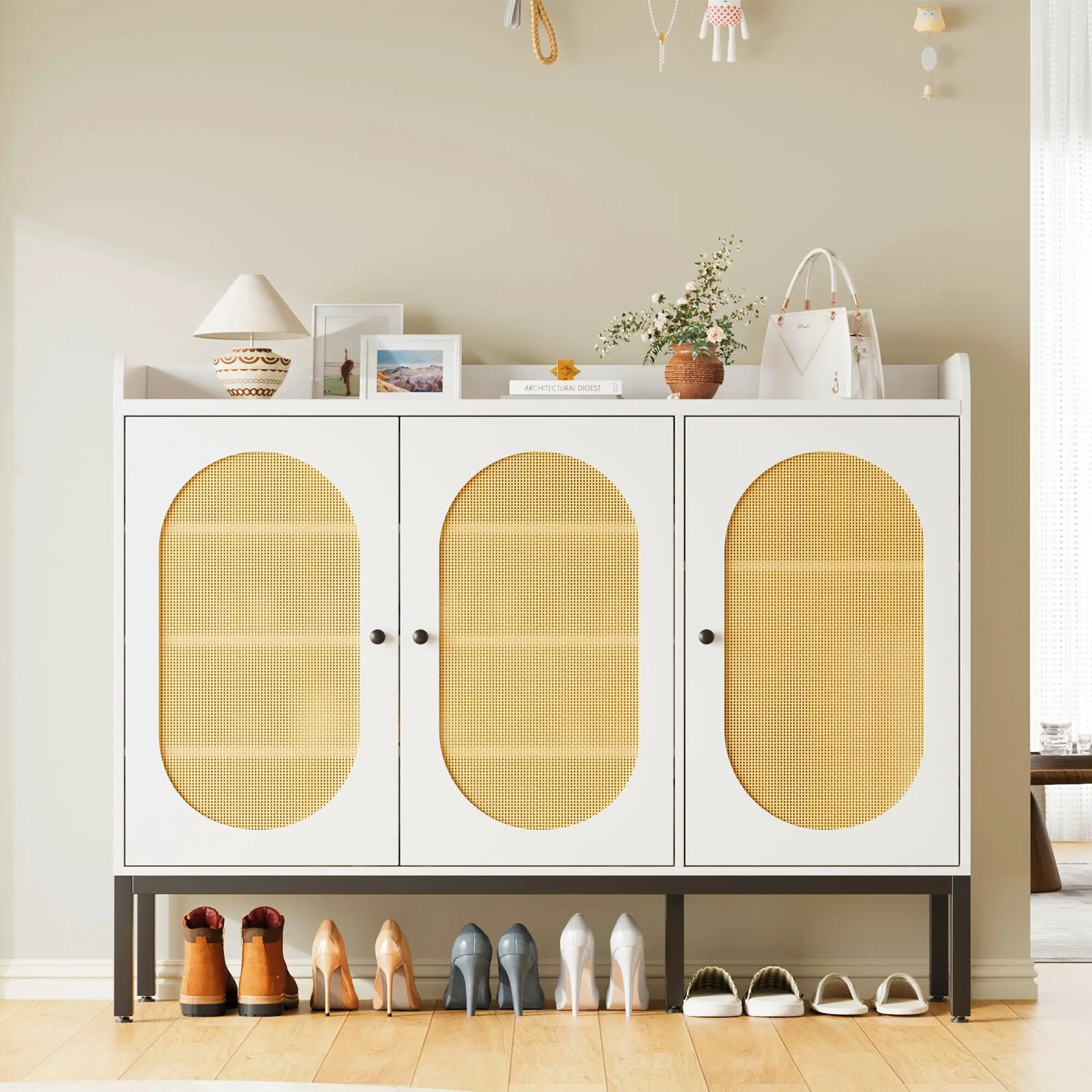 Armoire à chaussures en rotin avec 3 portes et 8 étagères, armoire à chaussures bohème, grande capacité de rangement, étagères réglables