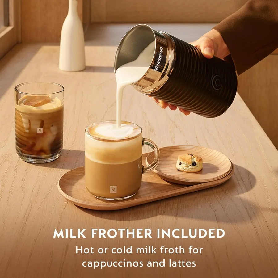 Kompakte Kaffee- und Espressomaschine mit integriertem Milchaufschäumer für den Heimgebrauch: perfekt zum Basteln von reichhaltigen Cappuccinos und Latten