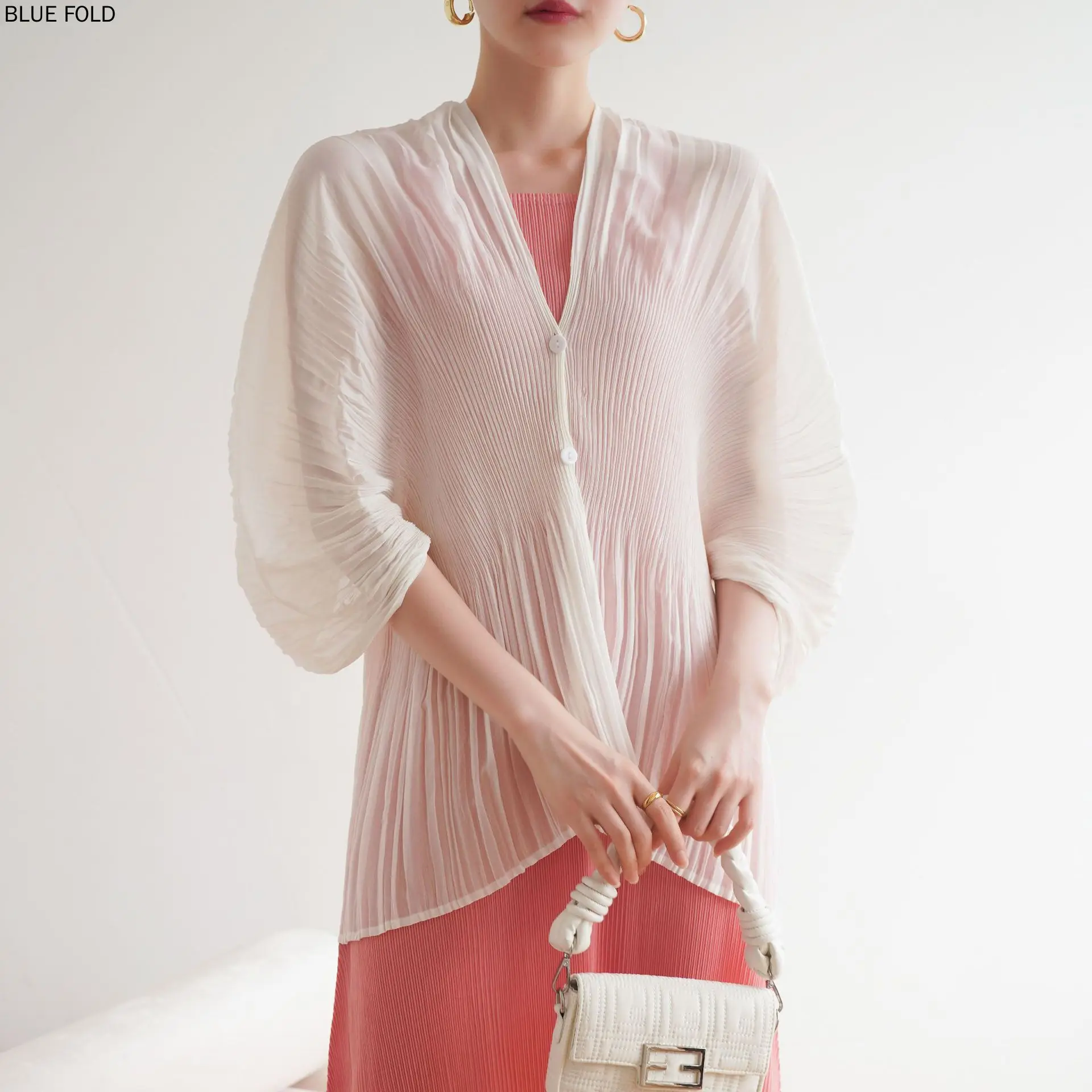 

MIYAKE-Pleated Super Soft Chiffon Shirt for Ladies, Fashionable Tops and Blouses, Holiday Style, Sunscreen, New, High-end