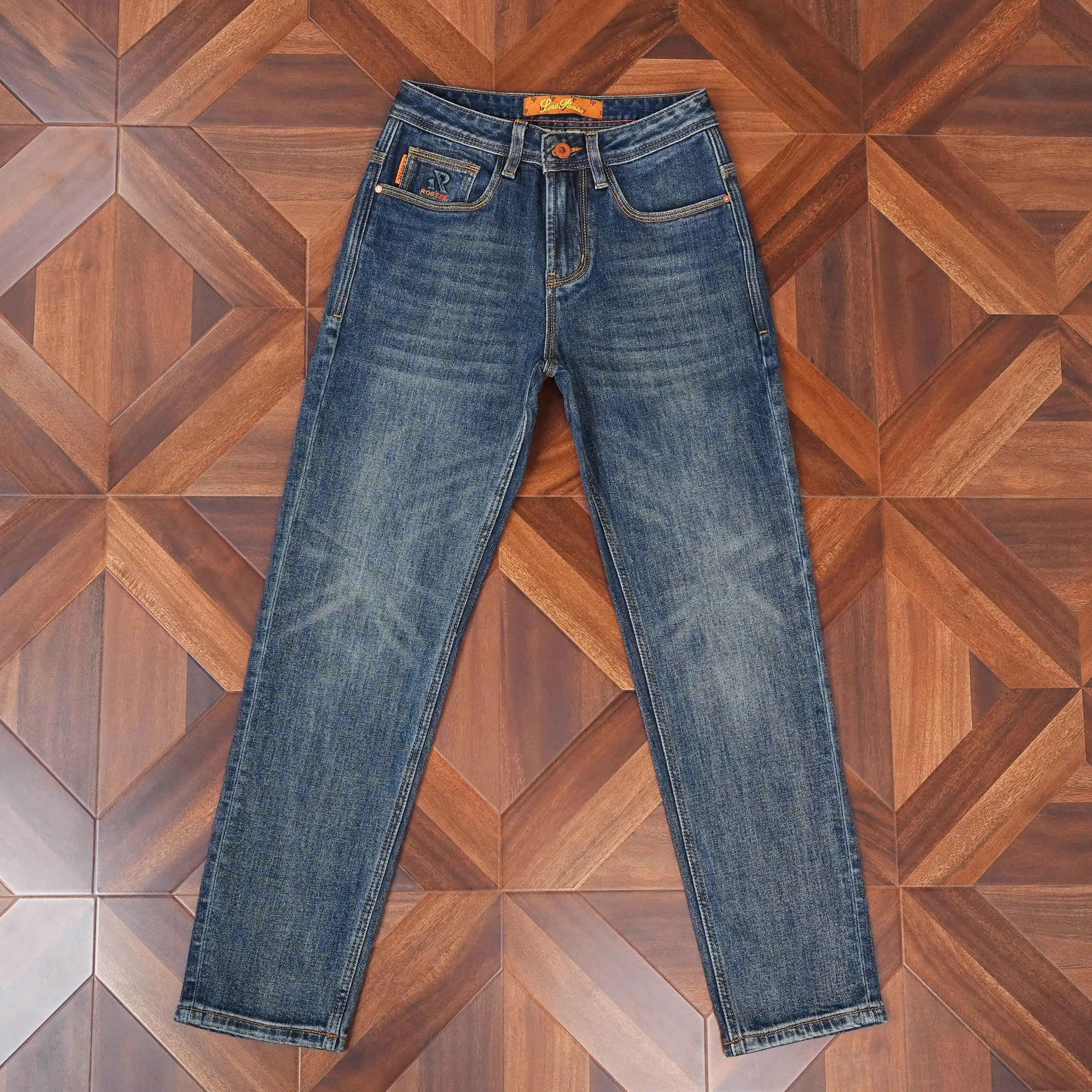 2026 New Autumn Men's Classic Washed Denim Jeans Slight Stretch Slim Straight-Leg Fit Minimalist & Versatile High Quality Pants