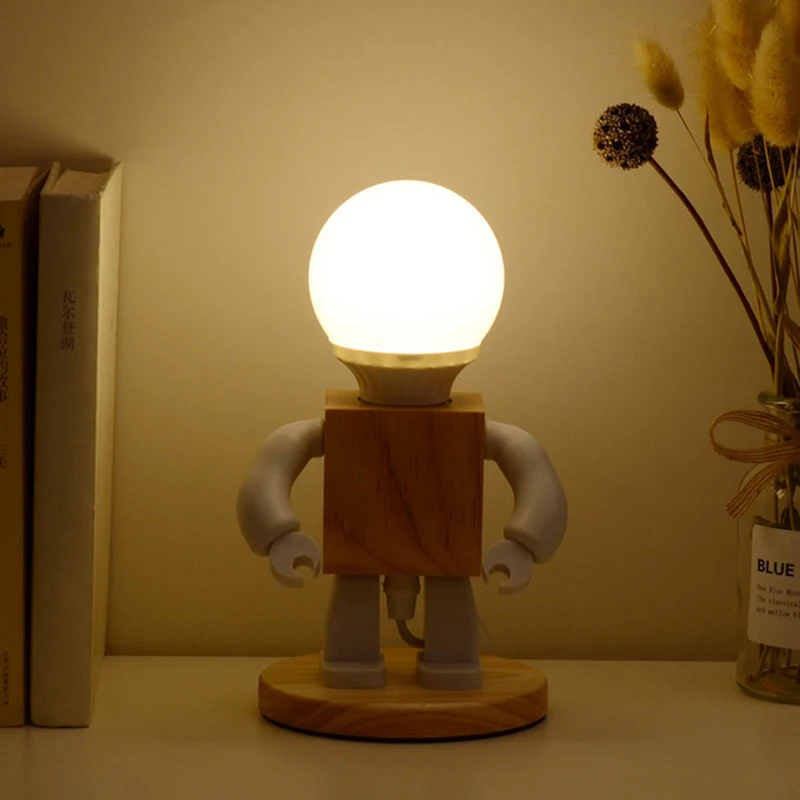 LED لطيف روبوت الجدول ضوء USB الحديثة الخشب الجدول مصباح أطفال طفل الأطفال غرفة نوم السرير أضواء ليلية صغيرة ديكور