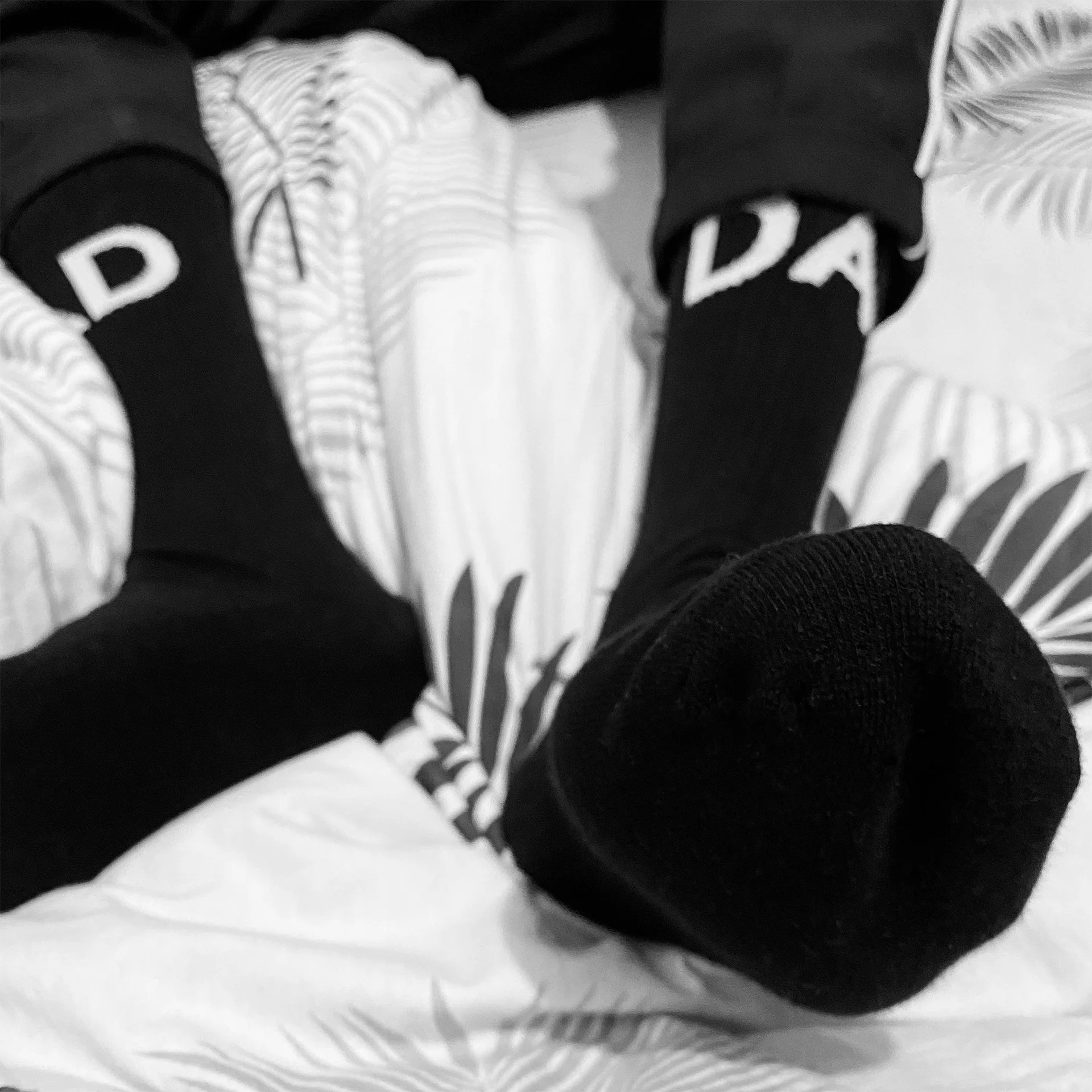 Men Medium Tube Socks Cotton Letters Black Fashion Sports Leisure Thickened Warm Towel Bottom Comfortable Trendy Socks