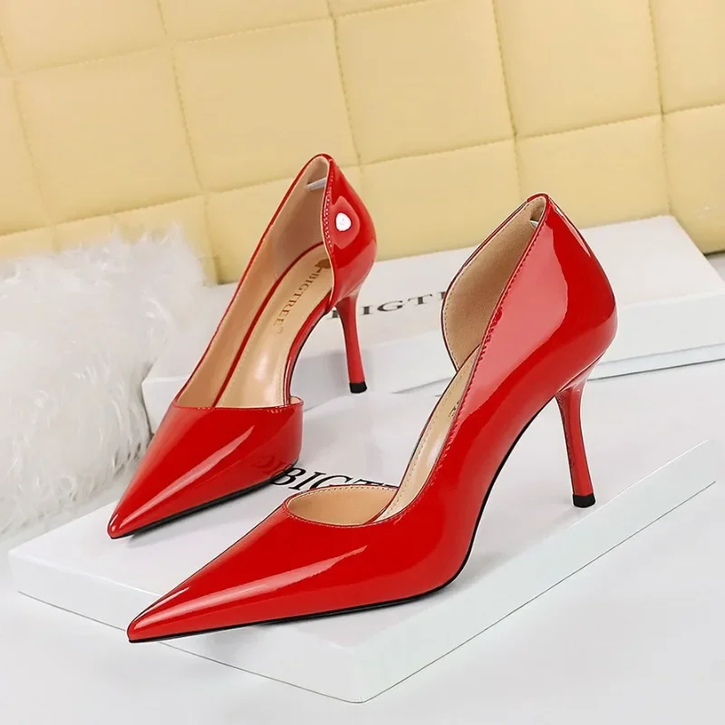 BIGTREE Women's Pumps Sexy Wedding Shoes Pointed Toe Solid Patent Leather 8CM Thin Heels Professional Office Women's Shoes