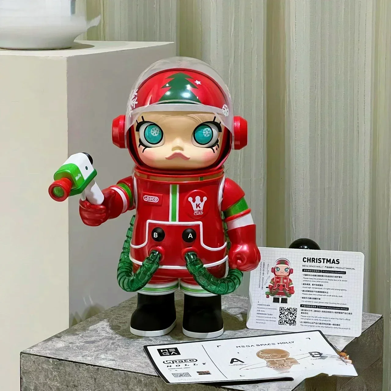 XMAS Molly MEGA COLLECTION 400% SPACE MOLLY Christmas Festival Red and Green Figure Art Toy Decoration 2023 Gift