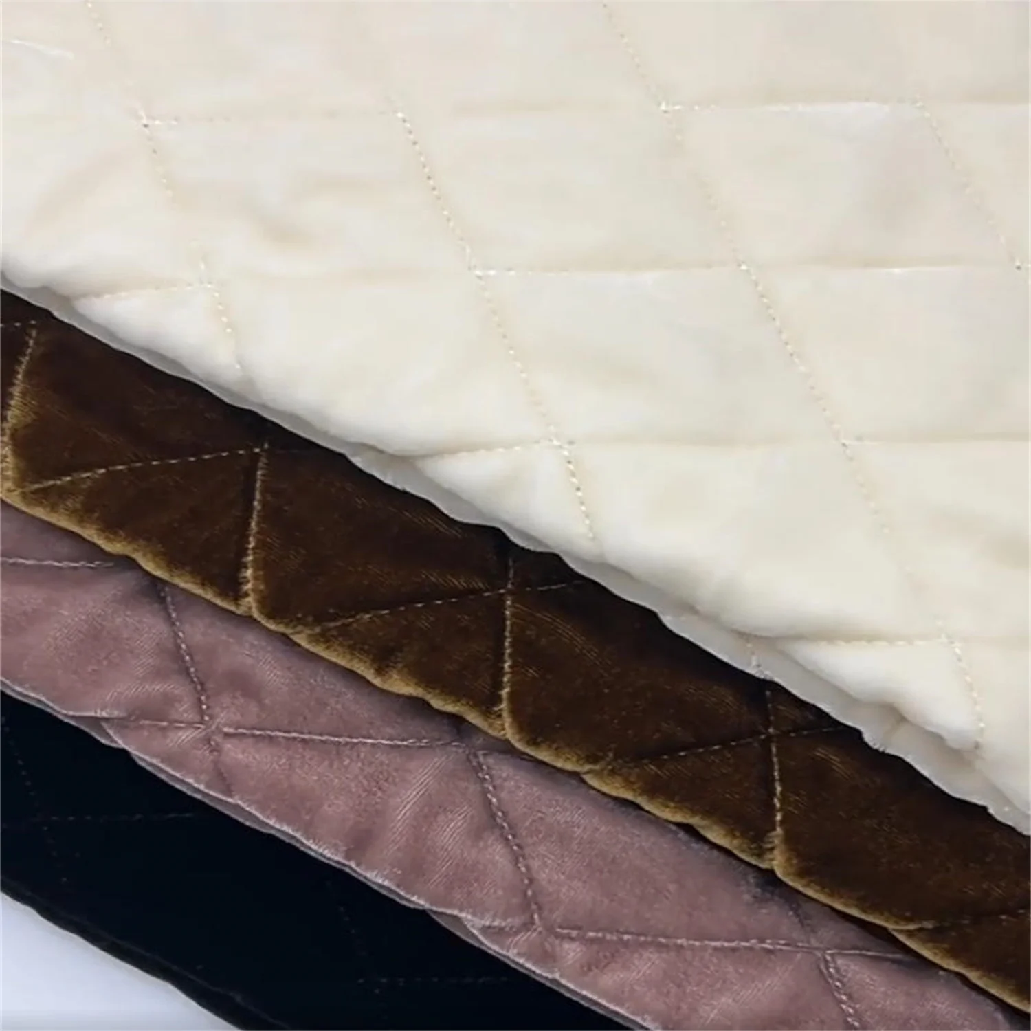 

High end silk velvet fabric, mulberry silk floc quilted cotton fabric, cotton jacket and clothing fabric.