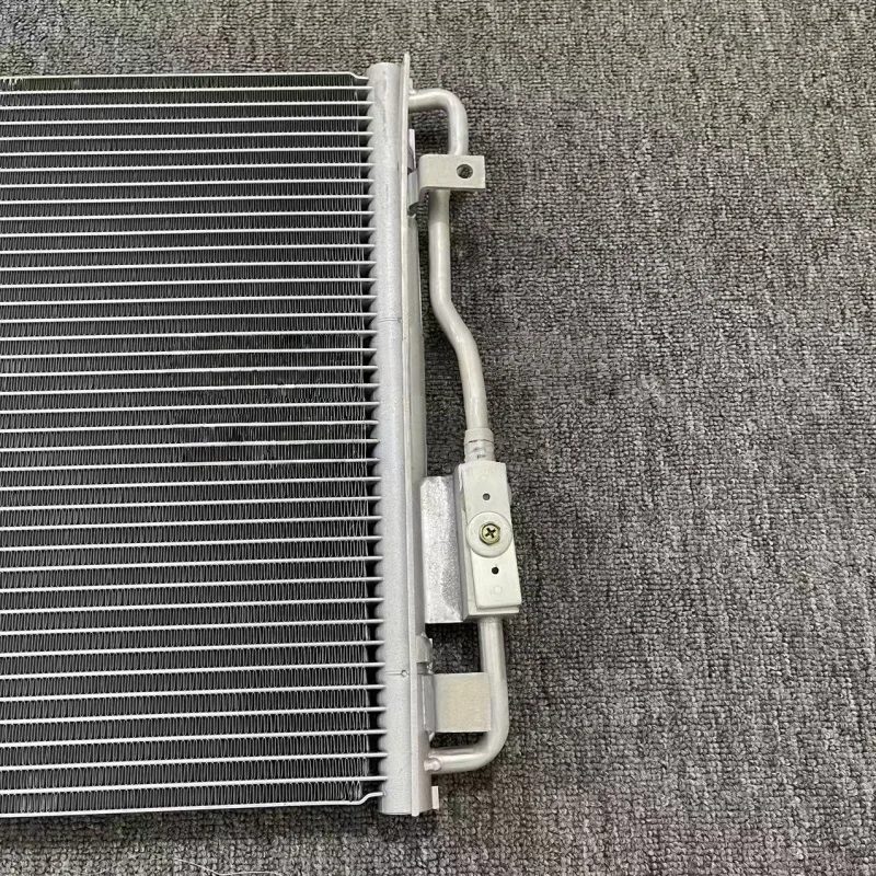 Suitable for Aston Martin DB11 DBX Condenser air Conditioning Condenser Radiator Assembly-HY5319710AC 9G43-19710-AA