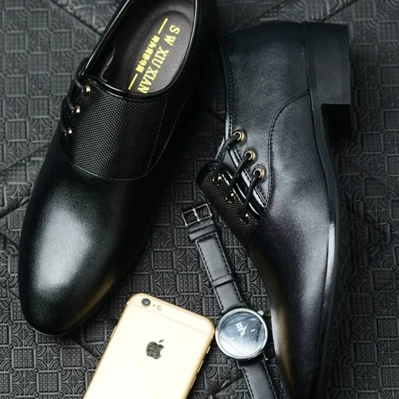 Chaussures de luxe pour hommes chaussures formelles d'affaires classiques chaussures en cuir pointues de haute qualité mocassins décontractés chaussures de mariage pour hommes