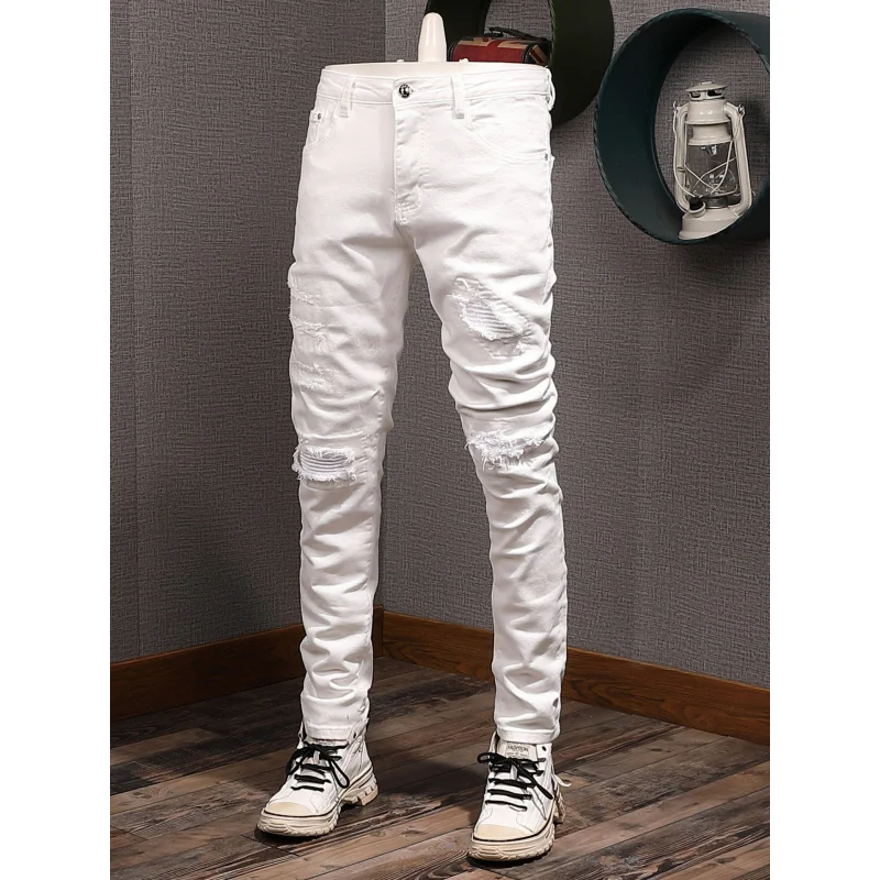 2026 new high American style white jeans for men's street fashion, fake hole patch, slim fit small leg pants