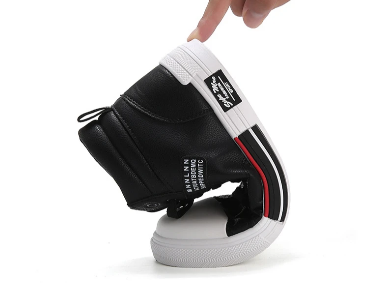 2025 Neue Atmungsaktive Weichsohlen-Herren-Freizeitschuhe Koreanische Mode Studenten-Joggingschuhe Jugend-Boardschuhe – Detail 3