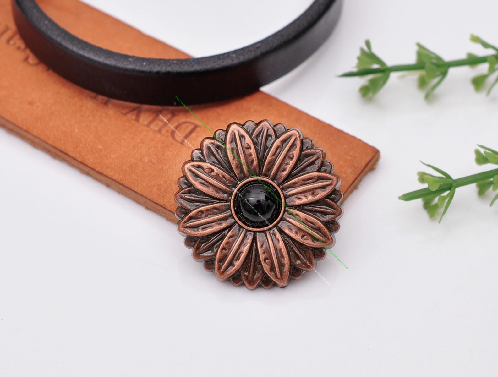10PCs 30*30MM Flower Concho with Black Turquoise Center Antique Copper Screwback