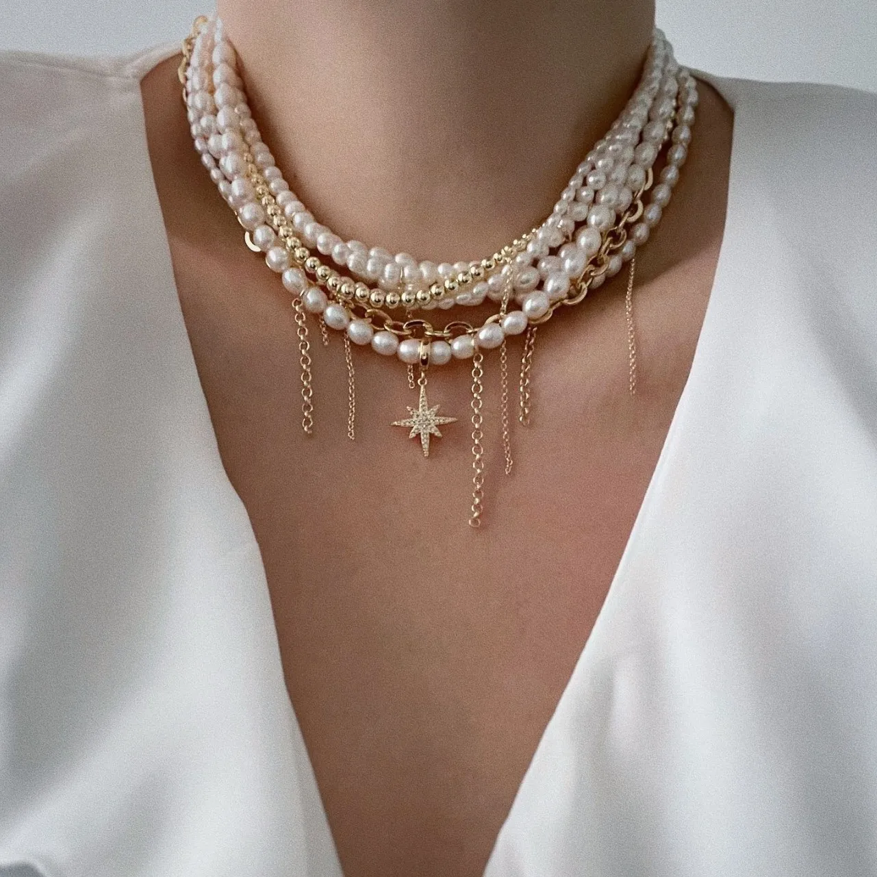 Retro Luxury Eight-pointed Star Tassel Women's Necklace Multi-layered Imitation Pearl Design Stylish Sexy Clavicle Chain Jewelry