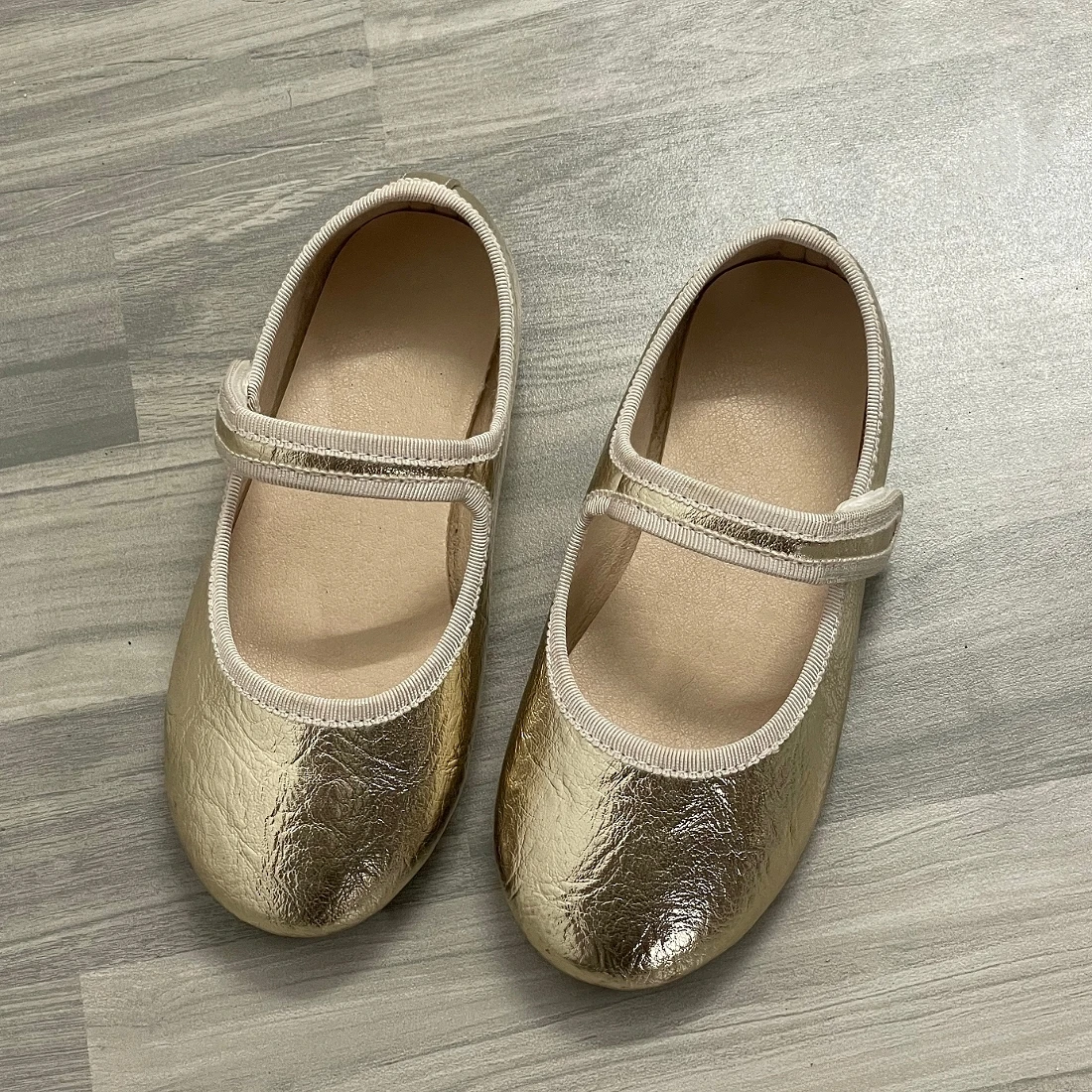 Jinyu Baby Girl Shoes Princess Shoes Breathable Sandals Summer  PU Leather Men's And Women's Shoes Fashion Personality Golden