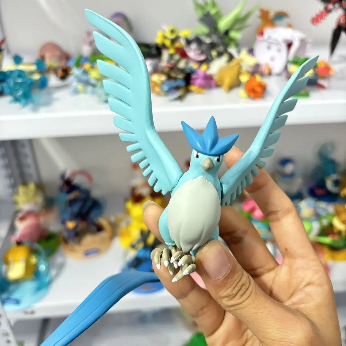 

Новая оригинальная фигурка Articuno Moltres Zapdos-World Legend Of The Elves, милая легендарная модель птицы, игрушка, коллекционный подарок